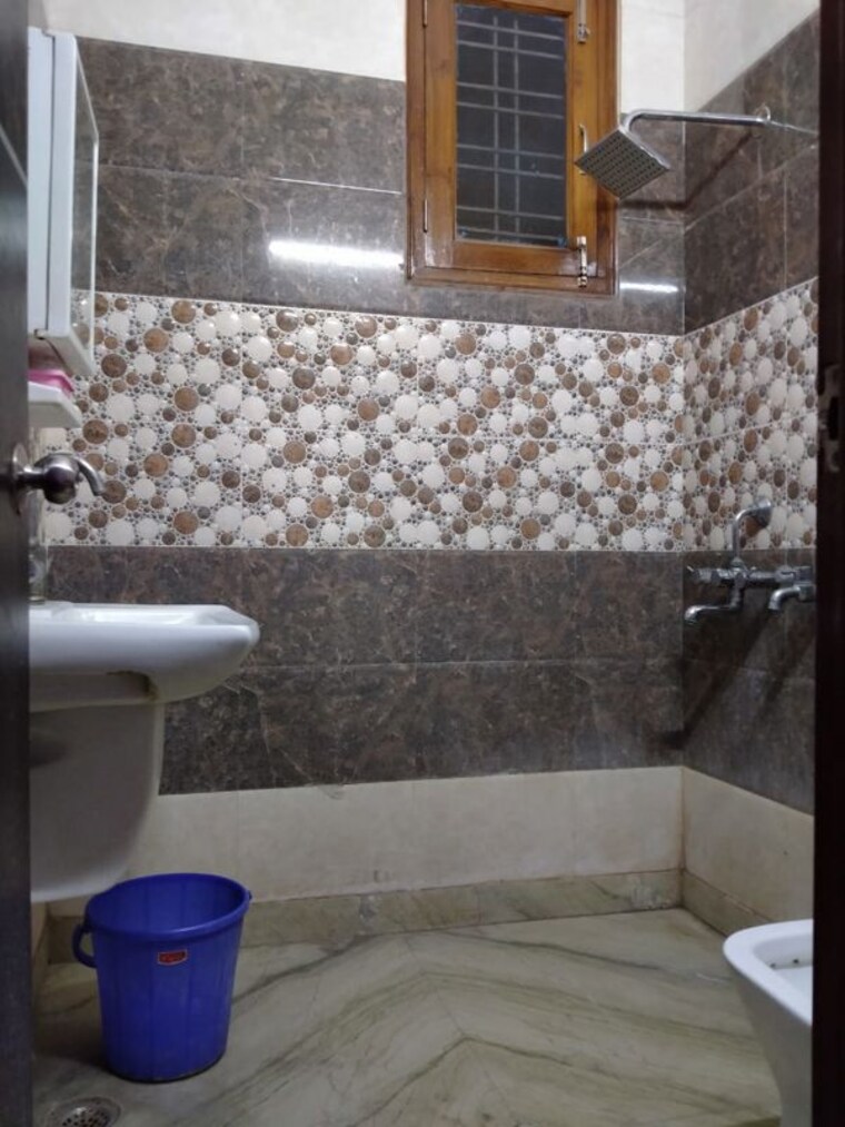 Bathroom, sector 55 2 Bedroom 1240 Sq.Ft. Villa In Sector 55 Noida 9848363