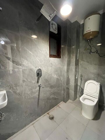 Bathroom in 1 BHK Apartment at Saket – for Rent