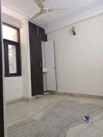 Room in 1 BHK Builder Floor at Neb Sarai – for Rent