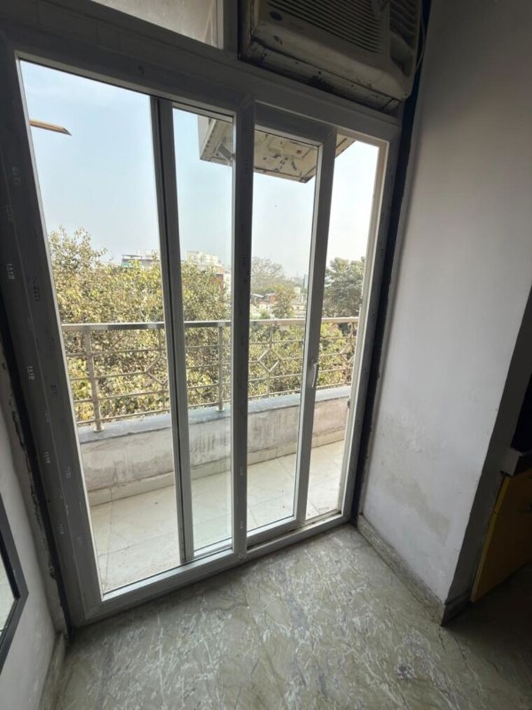 Balcony, smart-world-gems 3 Bedroom 550 Sq.Ft. Builder Floor In Sector 89 Gurgaon 9848393