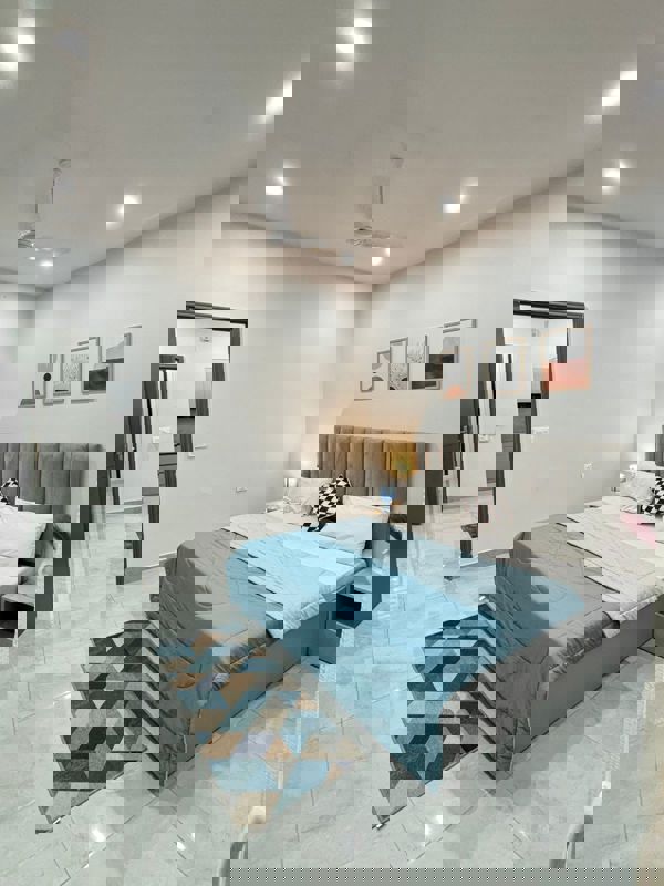 3 BHK + Servant Room 550 Sq.Ft. Builder Floor in Smart World Gems