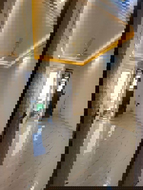 Room in 3 BHK Builder Floor at Chattarpur – for Rent