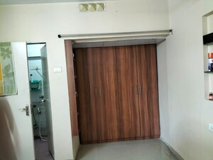 Bedroom in 3 BHK Apartment at Dosti Blossom, Wadala East – for Rent
