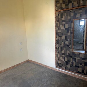 Room in 3 BHK Builder Floor at TDI My Floor 1, Sector 63 – for Sale