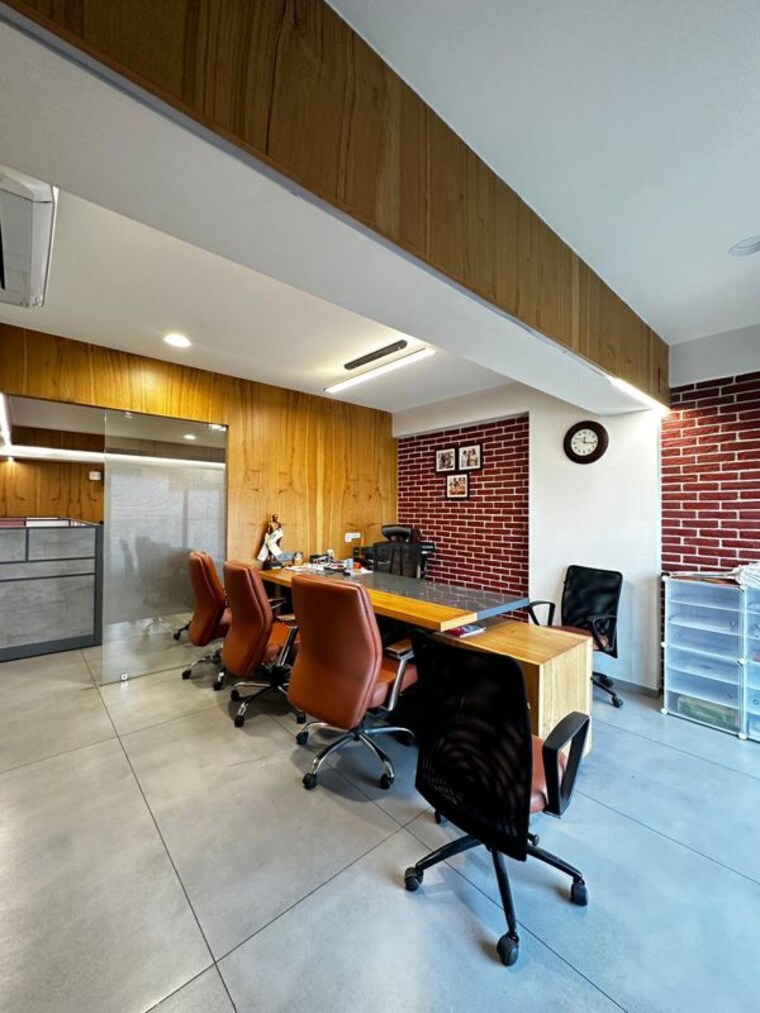 Team Area, zion-z-one Commercial Office Space 3100 Sq.Ft. In Bodakdev Ahmedabad 9848445