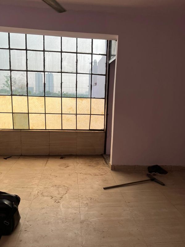 1.5 BHK + Extra Room 750 Sq.Ft. Independent House in RWA Apartments Sector 20