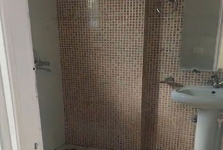 Bathroom, value-meadows-vista 2 Bedroom 1028 Sq.Ft. Apartment In Raj Nagar Extension Ghaziabad 9848225