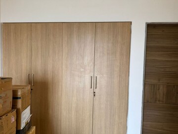 Furnished Amenities in 2 BHK Apartment at Palacia Kingston, Thane West – for Rent