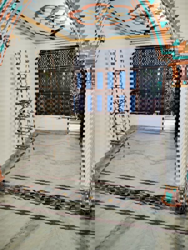 2.5 BHK + Extra Room Independent House For Rent in RWA Apartments Sector 27