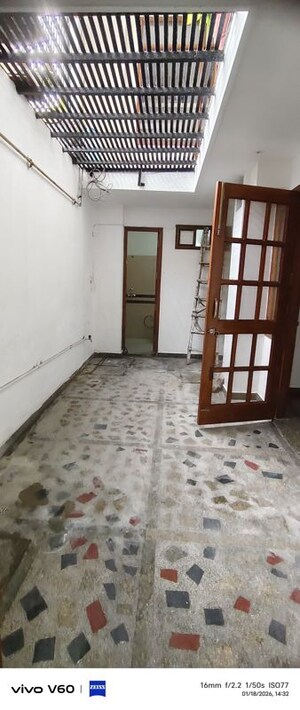 Room in 3 BHK Independent House at Sector 105 – for Rent