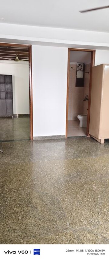 Room in 3 BHK Independent House at Sector 105 – for Rent