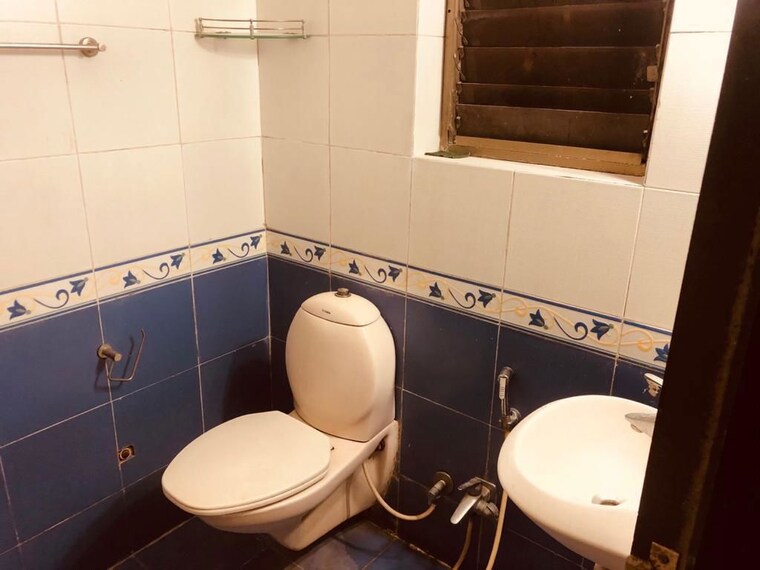 Attached Bathroom, ajmera-julian 2 Bedroom 710 Sq.Ft. Apartment In Wadala Mumbai 9848504
