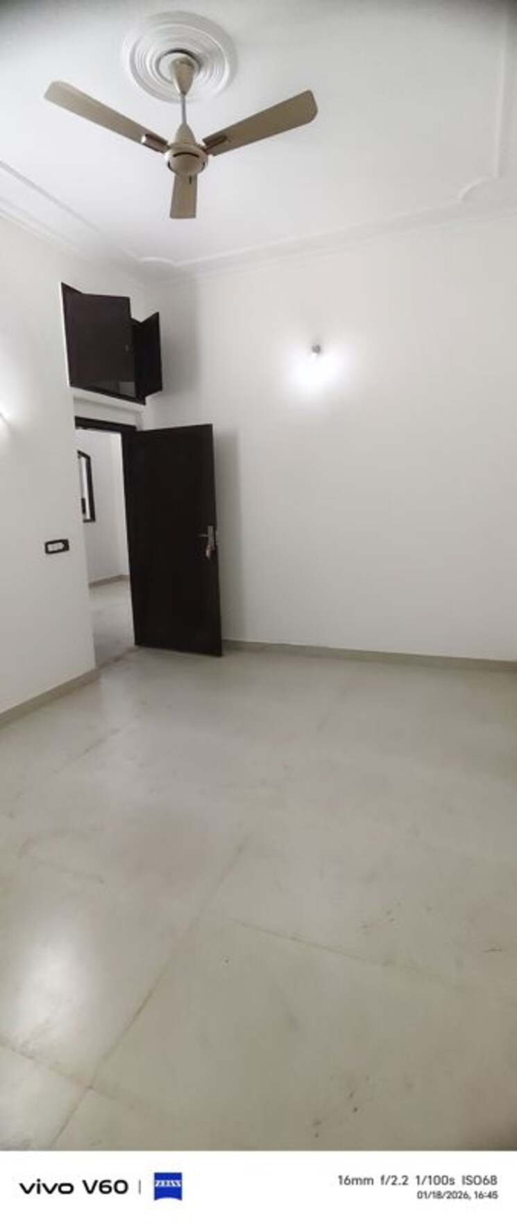 Room, gardenia-glory 3 Bedroom 162 Sq.Mt. Independent House In Sector 46 Noida 9848530