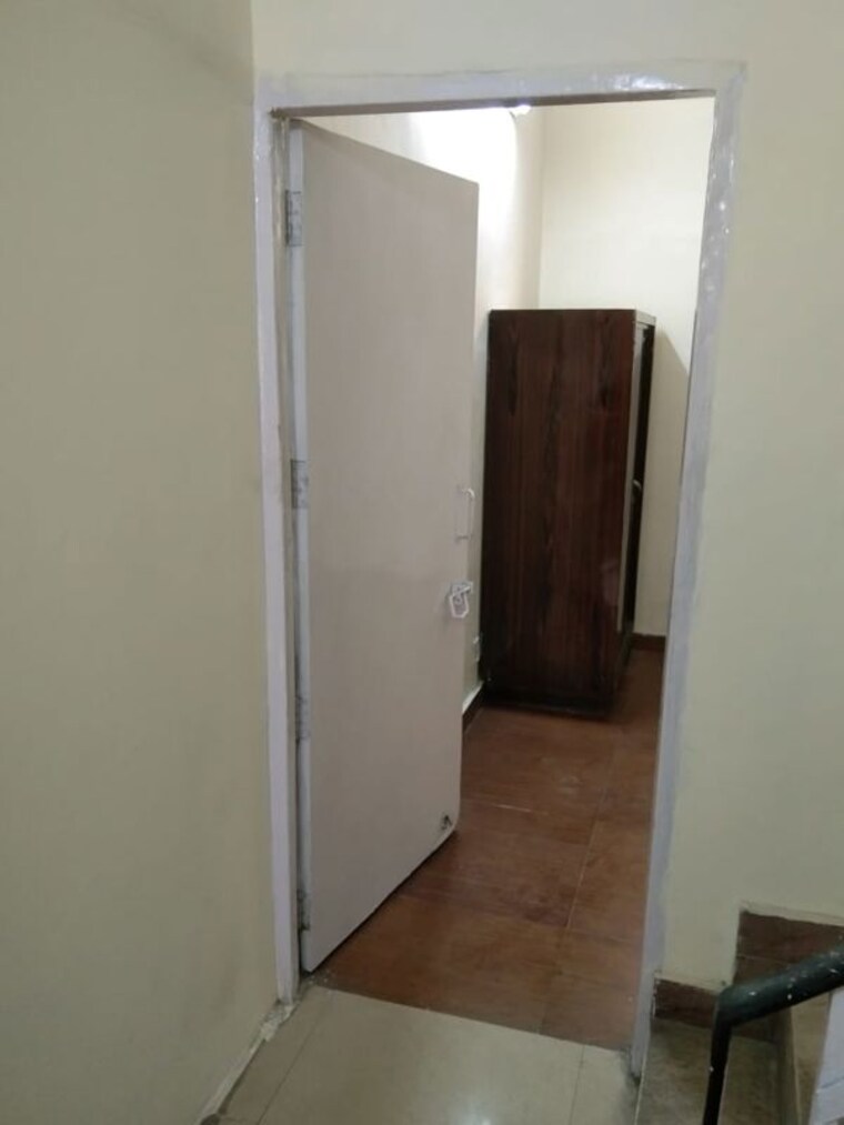 Other, alaknanda 5 Bedroom 1550 Sq.Ft. Builder Floor In Alaknanda Delhi 9848535