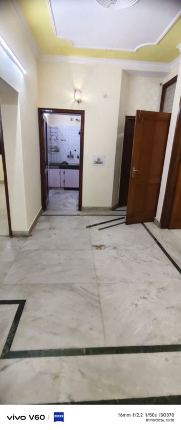 Room, rwa-apartments-sector-19 2 Bedroom 1200 Sq.Ft. Independent House In Sector 19 Noida 9848539