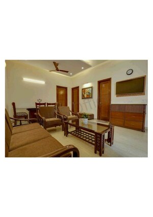 Living Room in 6 BHK Independent House at Sector 22 – for Rent