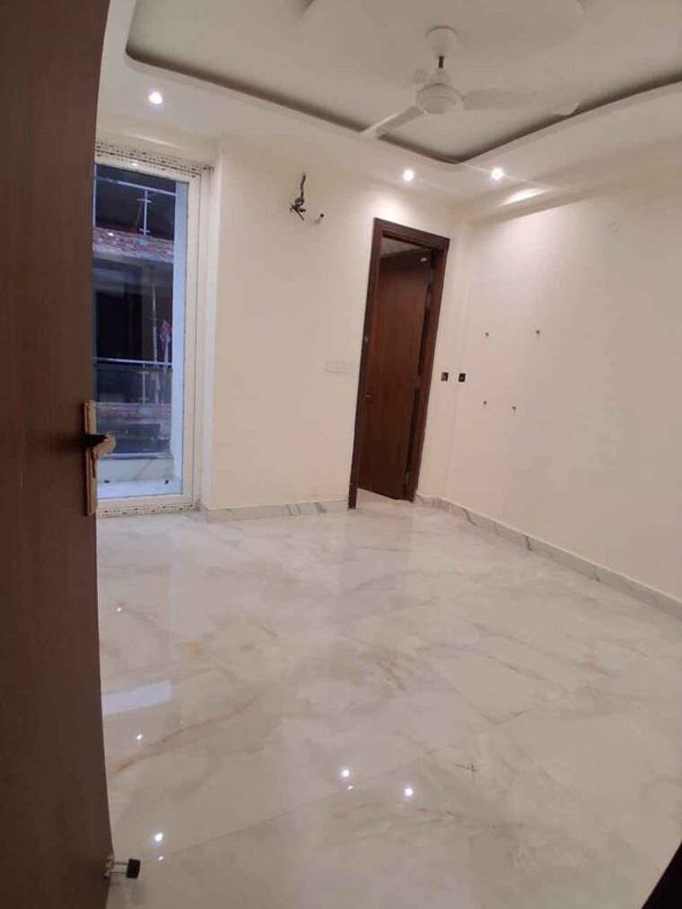 Room, chattarpur 2 Bedroom 950 Sq.Ft. Builder Floor In Chattarpur Delhi 9848563