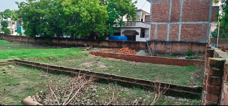 Garden, jankipuram  2000 Sq.Ft. Plot In Jankipuram Lucknow 9848569