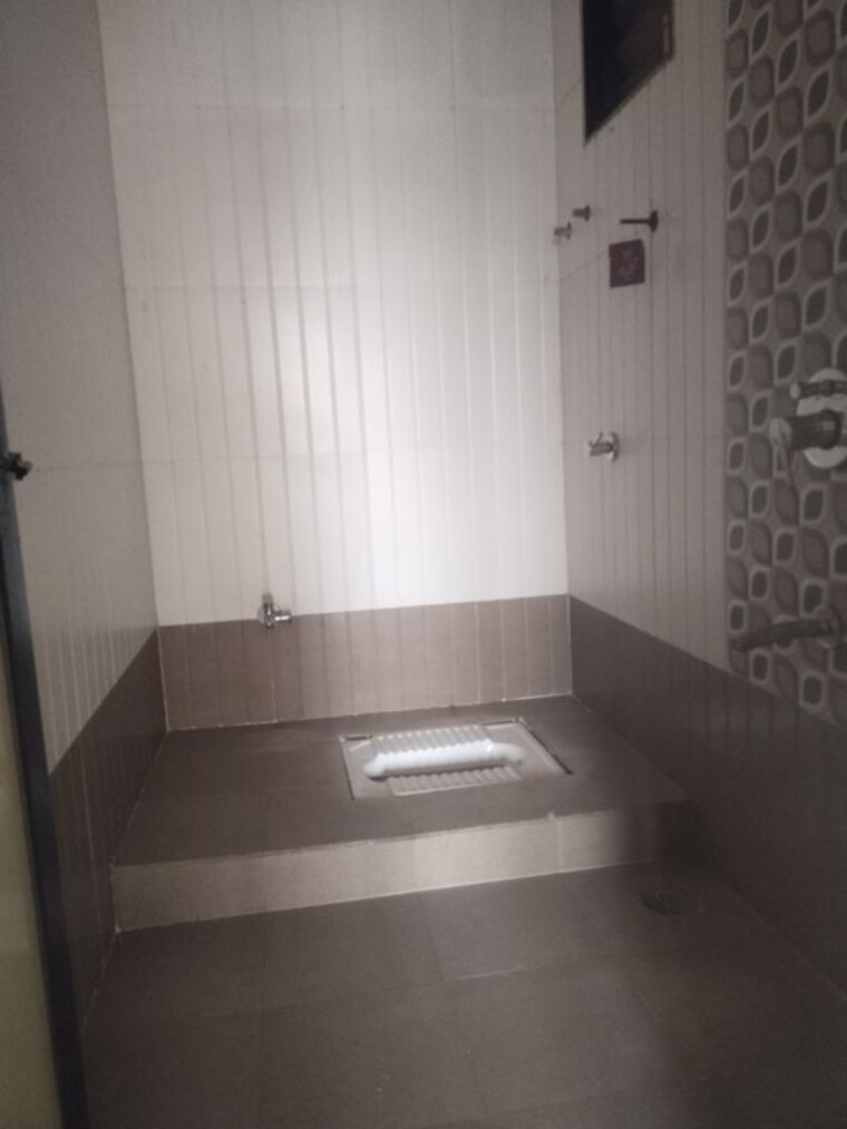 Bathroom, adinath-vinayak-solitaire 2 Bedroom 1050 Sq.Ft. Apartment In Karanjade Navi Mumbai 9848580