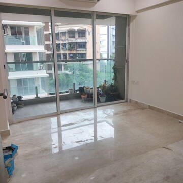 Room in 3 BHK Apartment at Bharat Skyvistas, Andheri West – for Rent