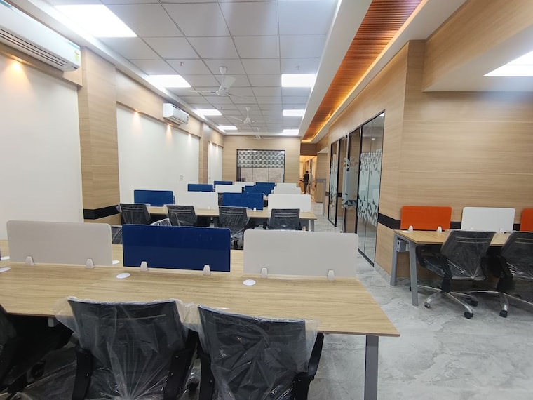 Team Area, sector 3 Commercial Office Space 2000 Sq.Ft. In Sector 3 Noida 9848614