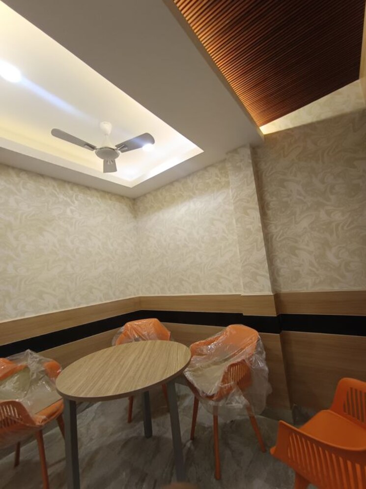 undefined, sector 3 Commercial Office Space 2000 Sq.Ft. In Sector 3 Noida 9848614