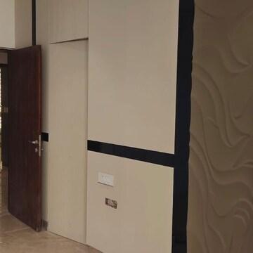 Room in 3 BHK Apartment at Aurobindo Kohinoor, Kothaguda – for Rent