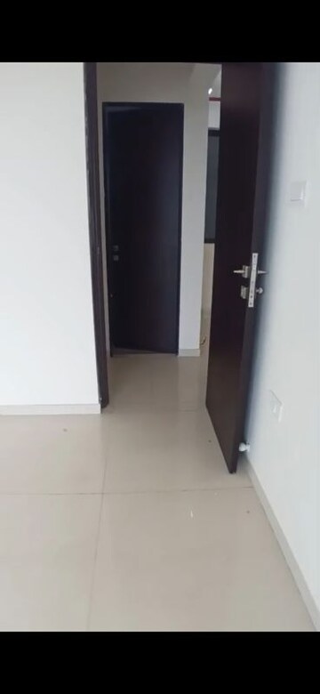 Room in 2 BHK Apartment at Kolte Patil Verve, Bangur Nagar – for Rent