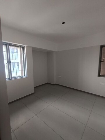 Room in 3 BHK Apartment at Elamakkara – for Sale
