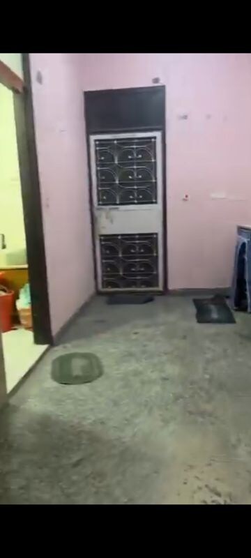 Staircase in 2 BHK Builder Floor at RWA Apartments Sector 45, Sector 45 – for Rent