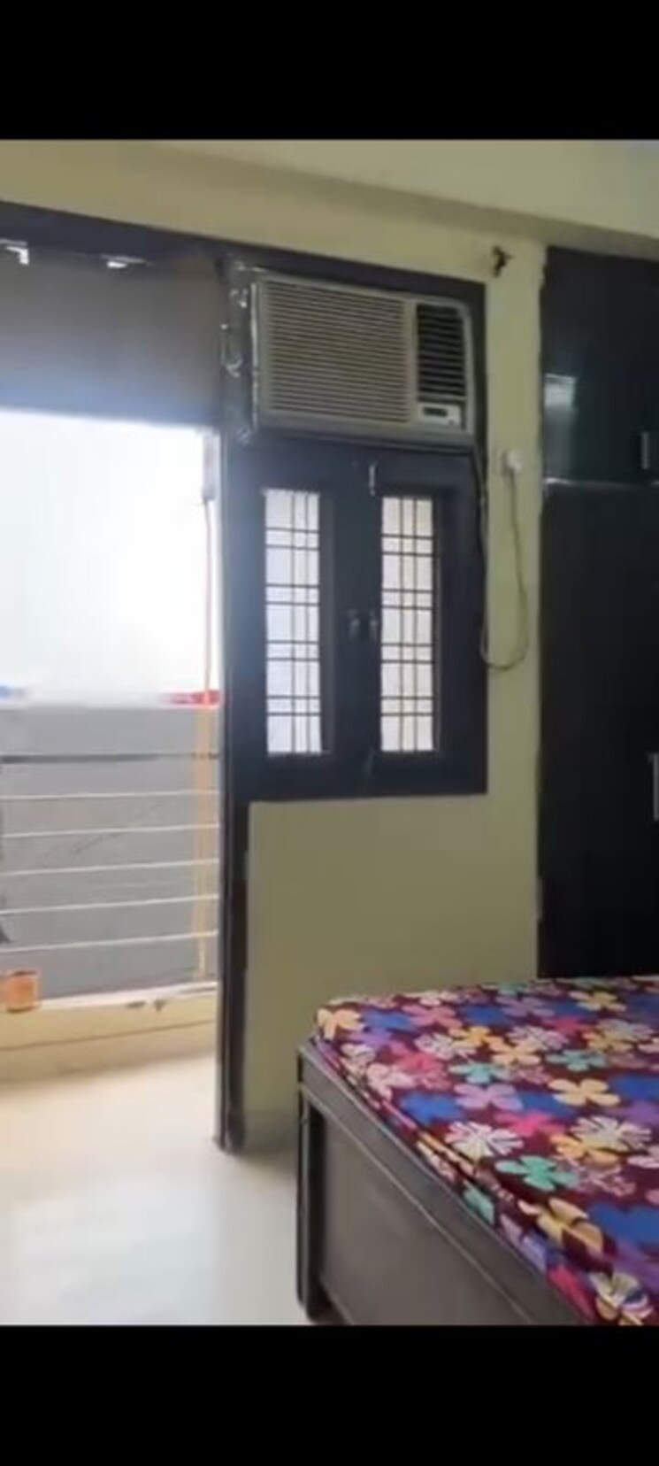 Room, rwa-apartments-sector-45 2 Bedroom 450 Sq.Ft. Builder Floor In Sector 45 Noida 9848667