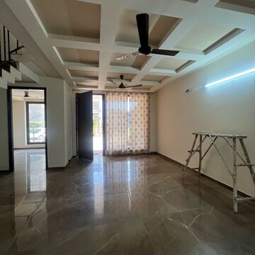 Building Lobby in 4 BHK Villa at Aerocity – for Rent
