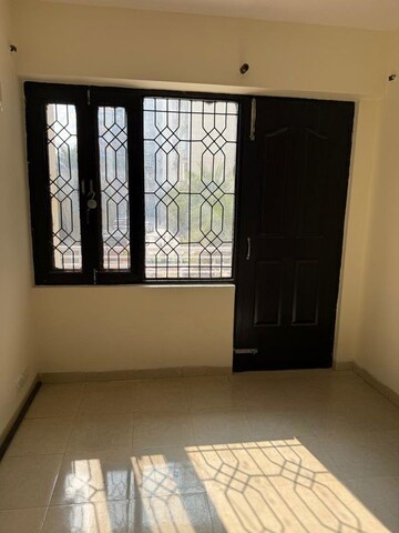 Room in 3 BHK Apartment at Tulip Orange, Sector 70 – for Rent