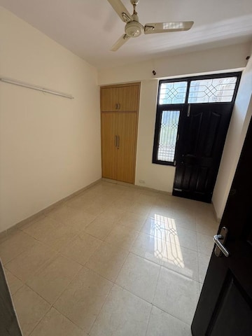 Room in 3 BHK Apartment at Tulip Orange, Sector 70 – for Rent