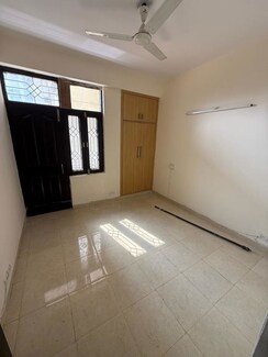 3 BHK Apartment For Rent in Tulip Orange