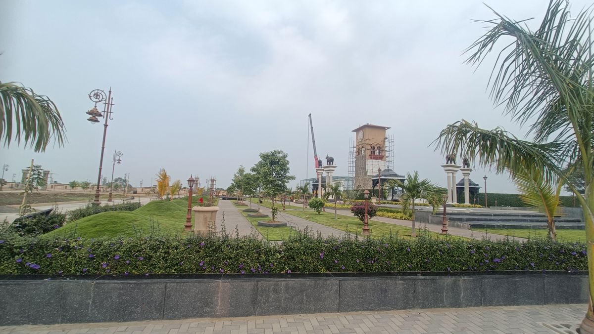 Plot For Sale in Palakhedi