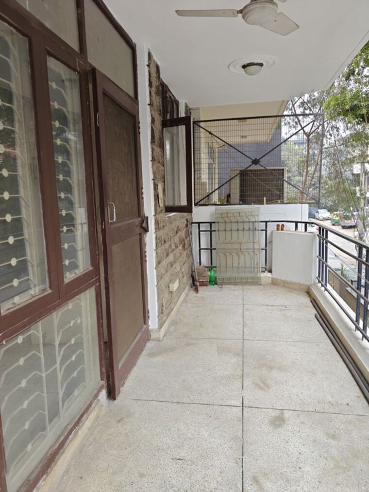 Balcony, ansal-sushant-lok-i 1 Bedroom 215 Sq.Yd. Builder Floor In Sector 43 Gurgaon 9848703
