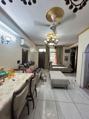 Balcony in 3 BHK Builder Floor at Sector 28 – for Rent
