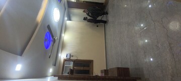 Room in 3 BHK Builder Floor at Panchsheel Vihar – for Rent