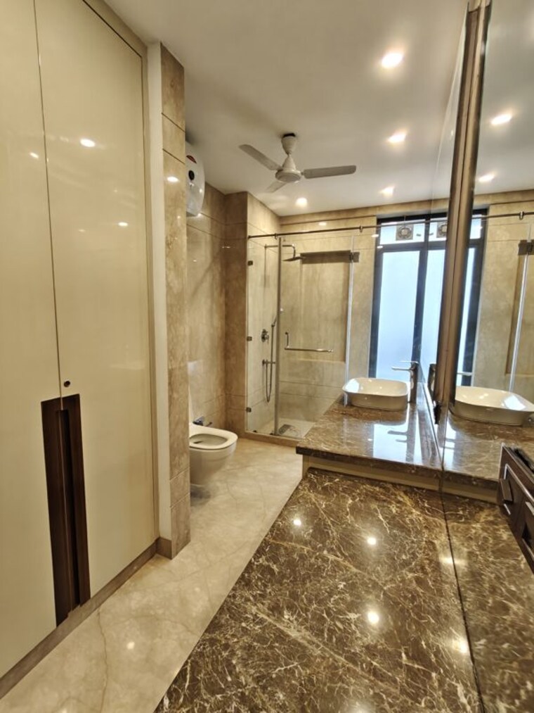 Kitchen, gupta-awas 3 Bedroom 215 Sq.Yd. Builder Floor In Sector 43 Gurgaon 9848719