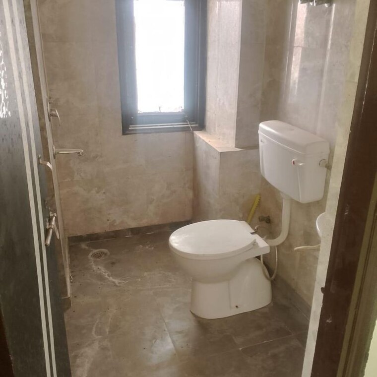 Bathroom, kw-srishti 1.5 Bedroom 750 Sq.Ft. Penthouse In Raj Nagar Extension Ghaziabad 9848720