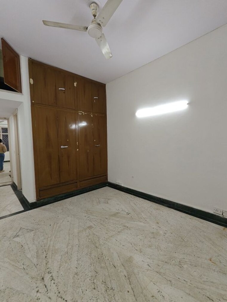 Room, ansal-sushant-apartments 2.5 Bedroom 215 Sq.Yd. Builder Floor In Sushant Lok I Gurgaon 9848726