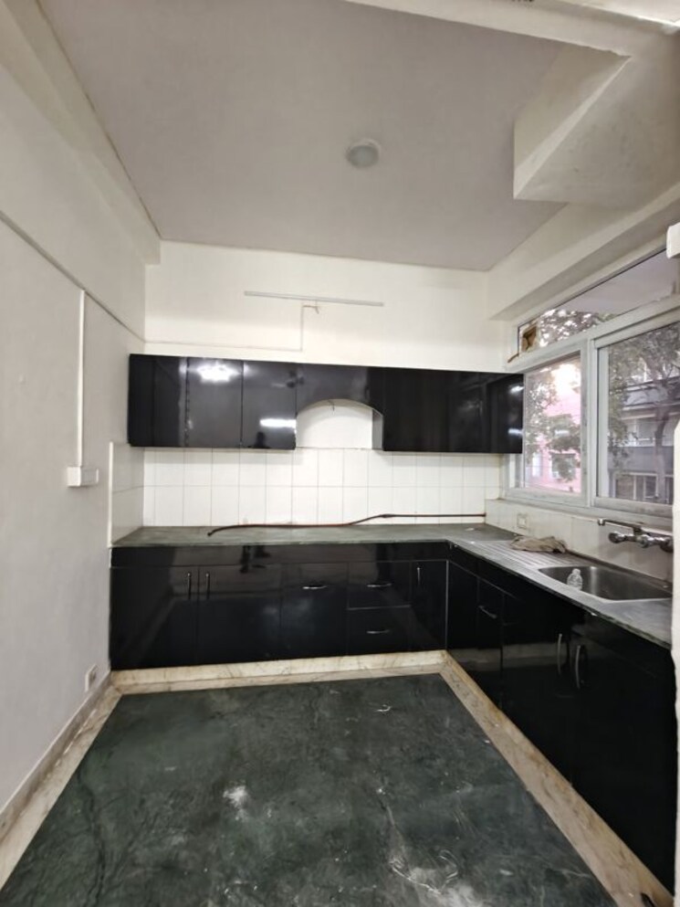 Kitchen, ansal-sushant-apartments 2.5 Bedroom 215 Sq.Yd. Builder Floor In Sushant Lok I Gurgaon 9848726