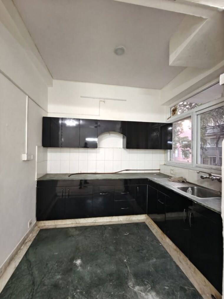 Kitchen, ansal-sushant-apartments 2.5 Bedroom 215 Sq.Yd. Builder Floor In Sushant Lok I Gurgaon 9848726