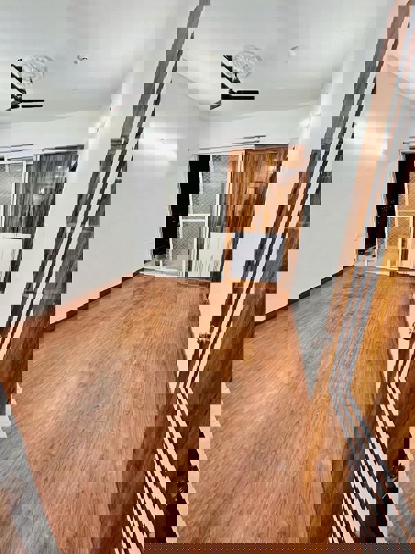 2.5 BHK + Study Room Apartment For Sale in Paramount Symphony