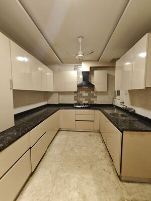 Kitchen in 3 BHK Builder Floor at Gupta Awas, Sector 43 – for Rent