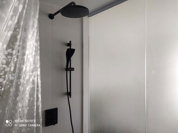 Room in 3 BHK Apartment at KM Mid Summer CHS, Santacruz West – for Rent