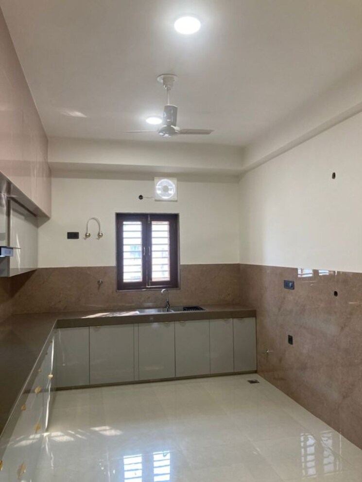 Kitchen, indraprastha colony 3 Bedroom 2250 Sq.Ft. Builder Floor In Indraprastha Colony Faridabad 9848751