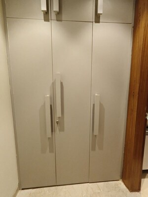 Furnished Amenities in 4 BHK Builder Floor at Ansal Sushant Floors, Sushant Lok ii – for Rent