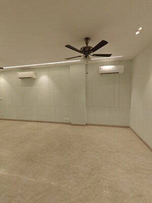 Room in 4 BHK Builder Floor at Ansal Sushant Floors, Sushant Lok ii – for Rent